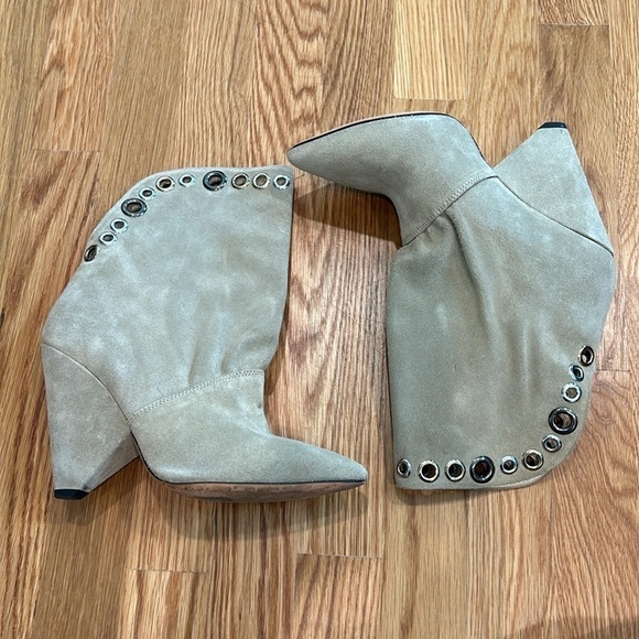 IRO x REVOLVE SUDEKA BOOTS Light Khaki suede pull on size 38 women’s - Picture 3 of 13